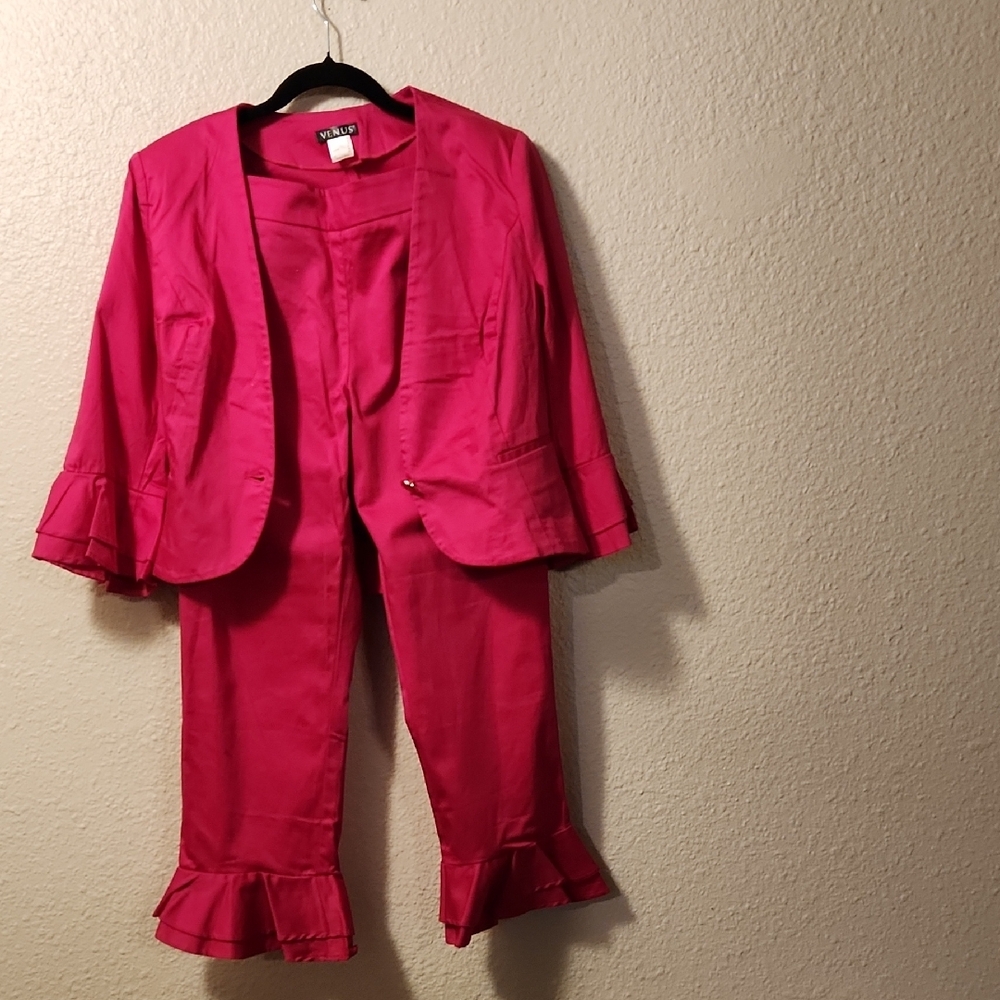 Casual Pink Women's  Capri Pantsuit with ruffles On Sleeves and Pants Legs.